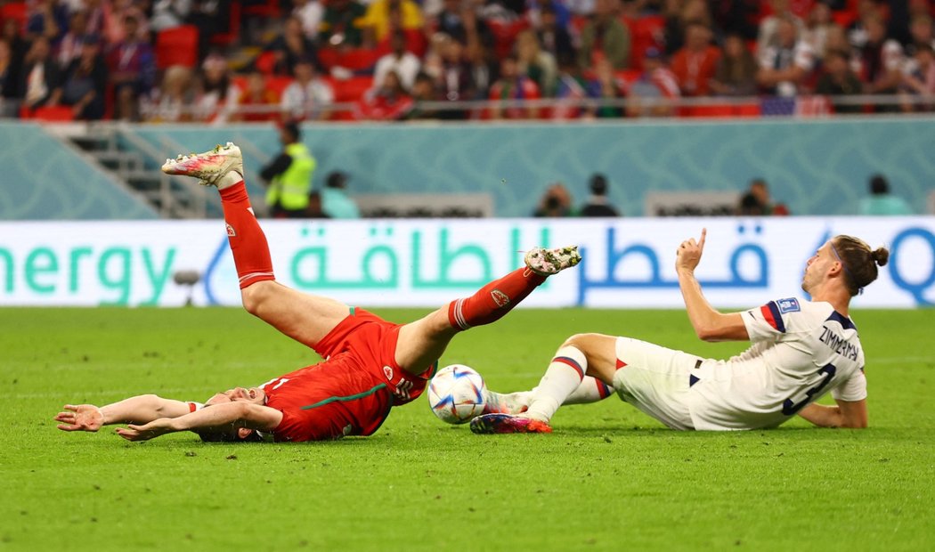 Penaltový zákrok na Garetha Balea