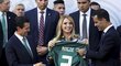 Manželka mexického prezidenta Angelica Rivera dostala od fotbalistů svůj dres