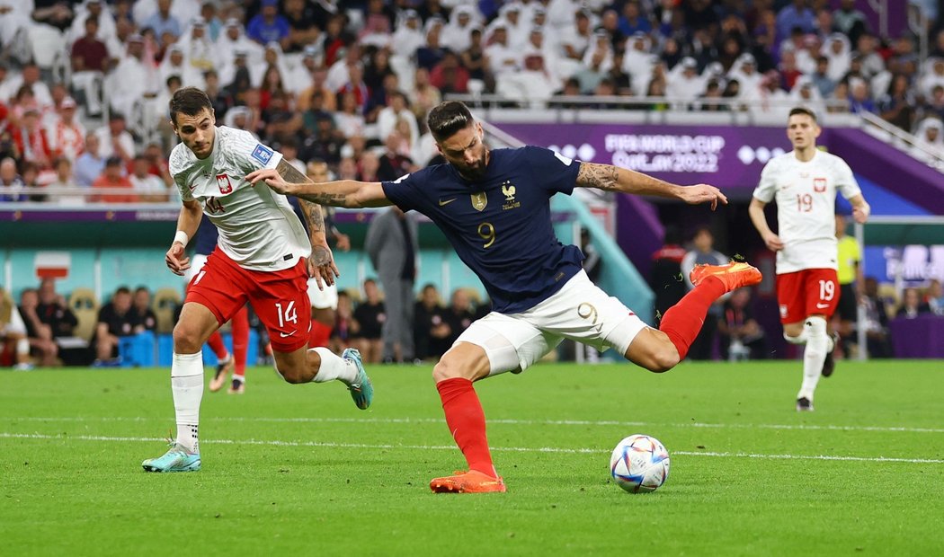 Olivier Giroud se zapsal v zápase s Polskem mezi střelce