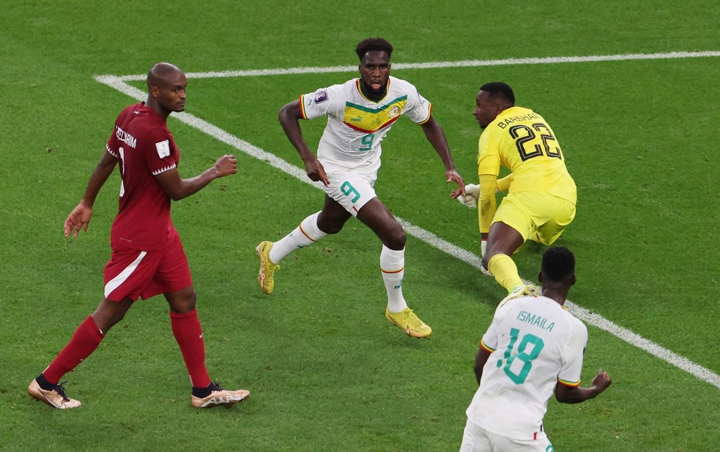 Boulaye Dia dal v zápase s Katarem první gól Senegalu