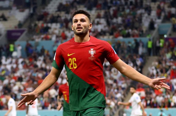 „Čaroděj“ Ramos jako český Bomber: unikátní kousek i chvála od parťáků „Čaroděj“ Ramos jako český Bomber: unikátní kousek i chvála od parťáků