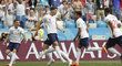 John Stones se spoluhráči slaví úvodní gól Angličanů proti Panamě
