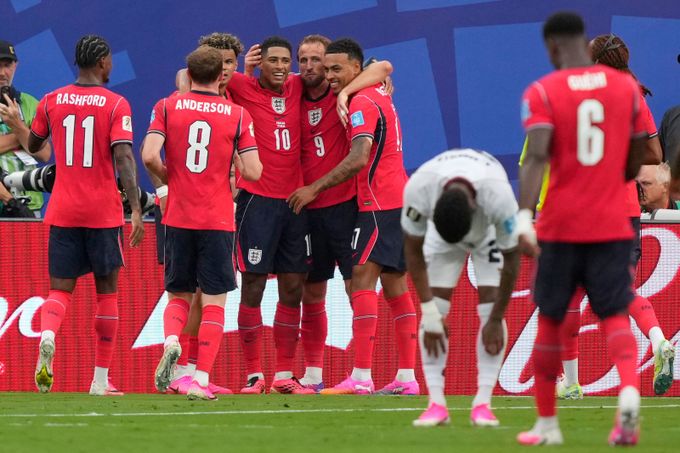 Panama - Anglie 0:2. Albion uhájil první místo ve skupině, trefili se Bellingham a Kane Panama - Anglie 0:2. Albion uhájil první místo ve skupině, trefili se Bellingham a Kane