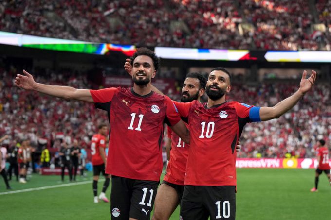 Kletba prolomena! Salah doručil egyptskou výhru na MS po 92 letech. Která země čeká déle? Kletba prolomena! Salah doručil egyptskou výhru na MS po 92 letech. Která země čeká déle?