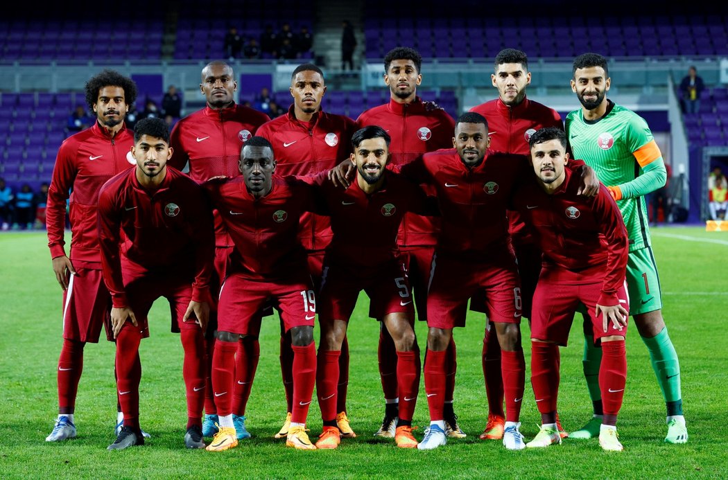V prvním zápase šampionátu se představí domácí tým z Kataru