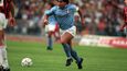 Diego Maradona ve slavných časech, kdy předváděl úžasné výkony v Neapoli.