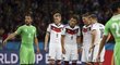 Němečtí fotbalisté se chystají k zahrání standardní situace