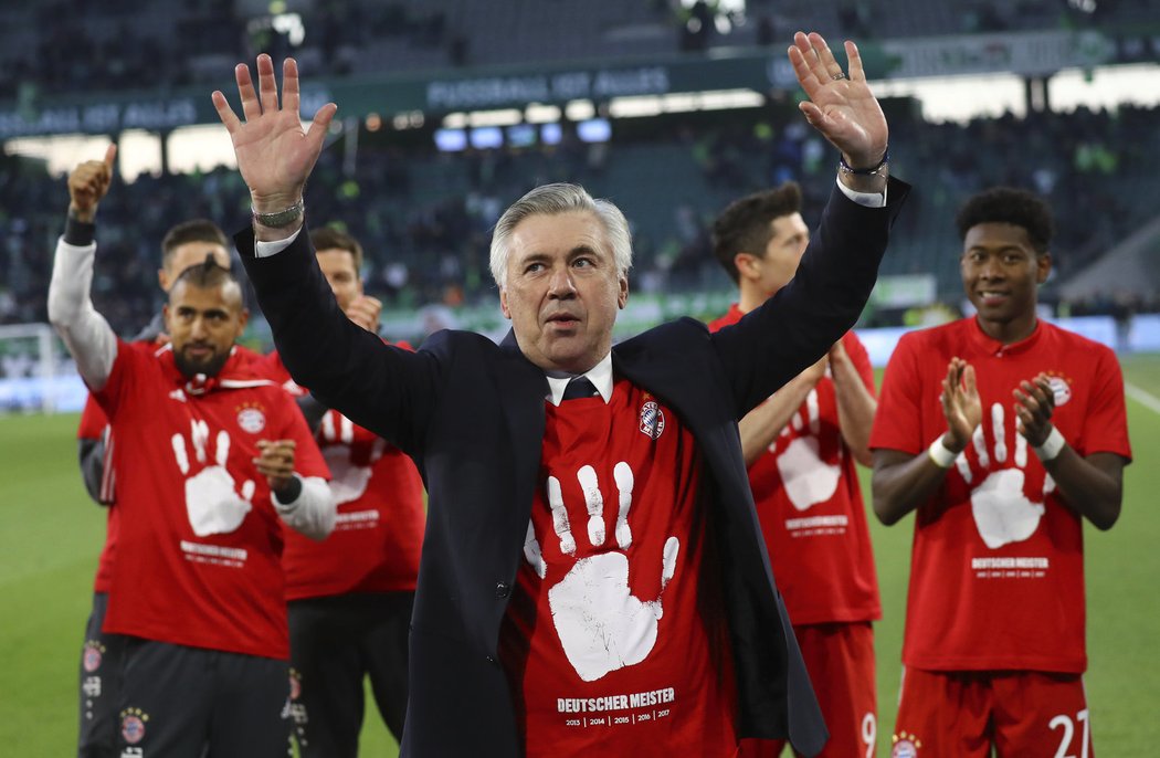 Carlo Ancelotti dovedl Bayern k dalšímu titulu