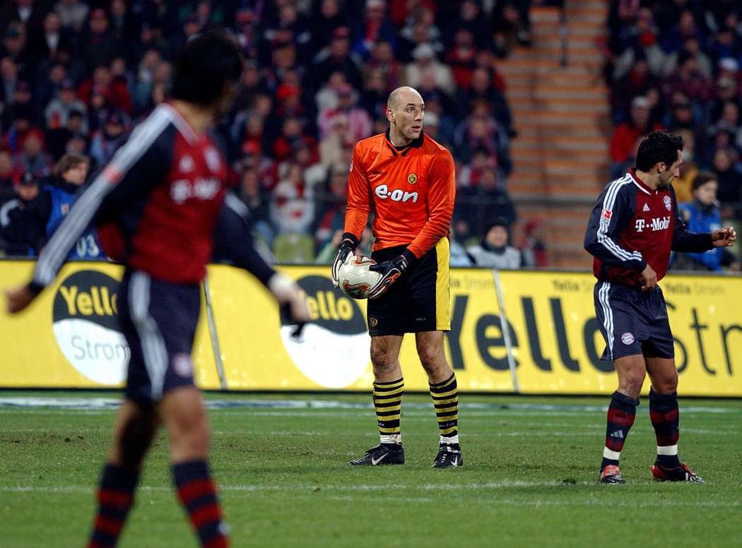 Jan Koller v brance Dortmundu místo Jense Lehmanna