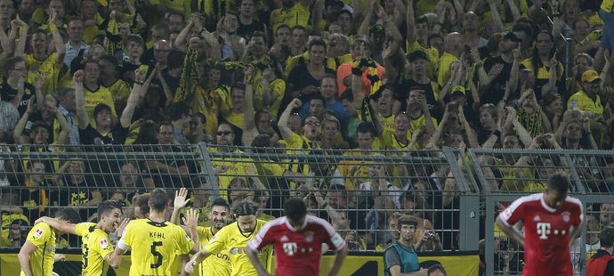Dortmundská radost po výhře nad Bayernem nebrala konce. Bayern vedený koučem Pepem Guardiolou prohrál s Dortmundem v bitvě o německý Superpohár 2:4