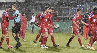 Bayern končí v poháru! Ve sněžení nezvládl penalty, slaví outsider