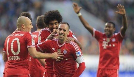 Fotbalisté Bayernu Mnichov dominují bundeslize a překonávají jeden rekord za druhým