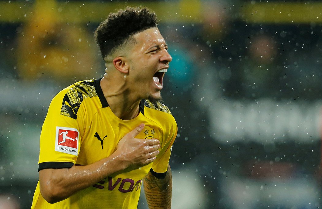 Jadon Sancho válí v Dortmundu. Přijde přestup zpět do Anglie?