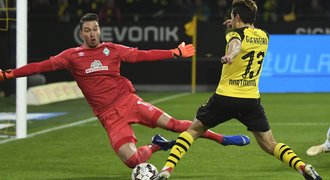 Pavlenka kouzlil v Dortmundu! Lídra ligy trápil skvělými zákroky