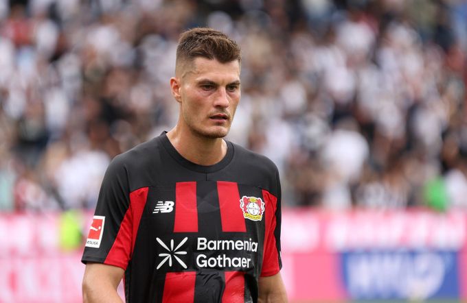 Schick jen mírnil překvapivou prohru Leverkusenu, bez bodů jsou i Češi z Hoffenheimu Schick jen mírnil překvapivou prohru Leverkusenu, bez bodů jsou i Češi z Hoffenheimu