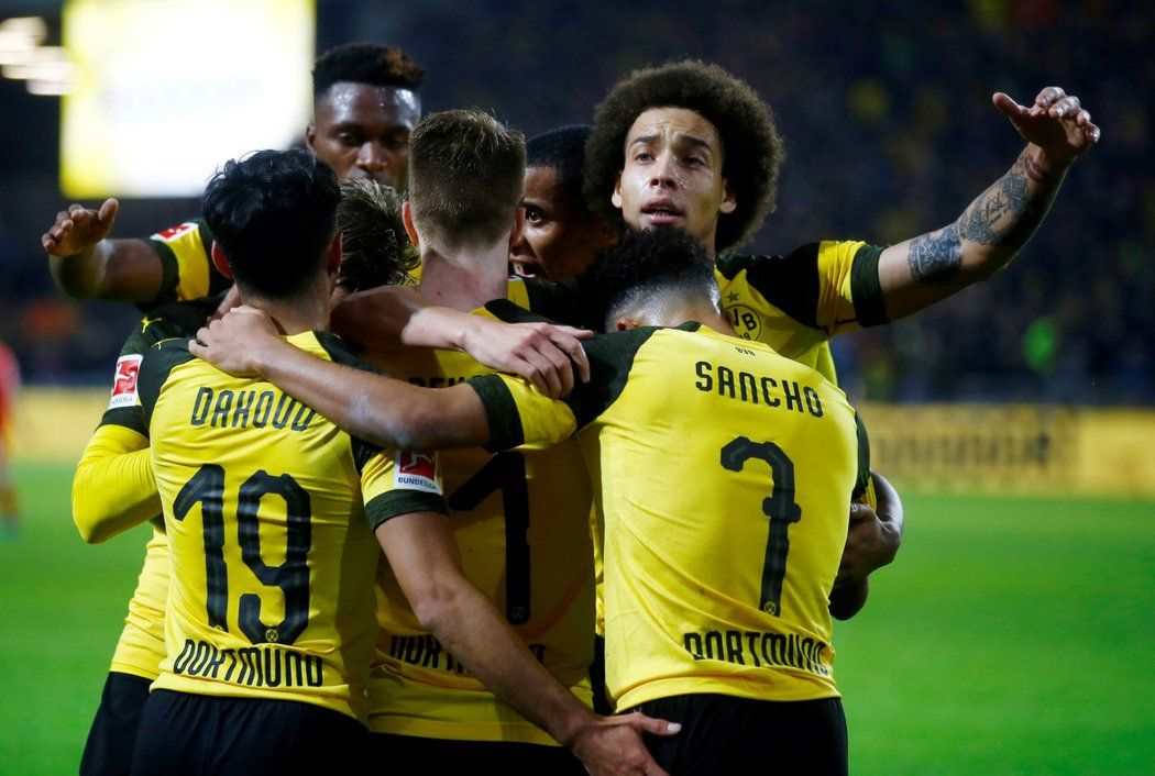 Fotbalisté Dortmundu otočili duel s Bayernem Mnichov a zvítězili 3:2