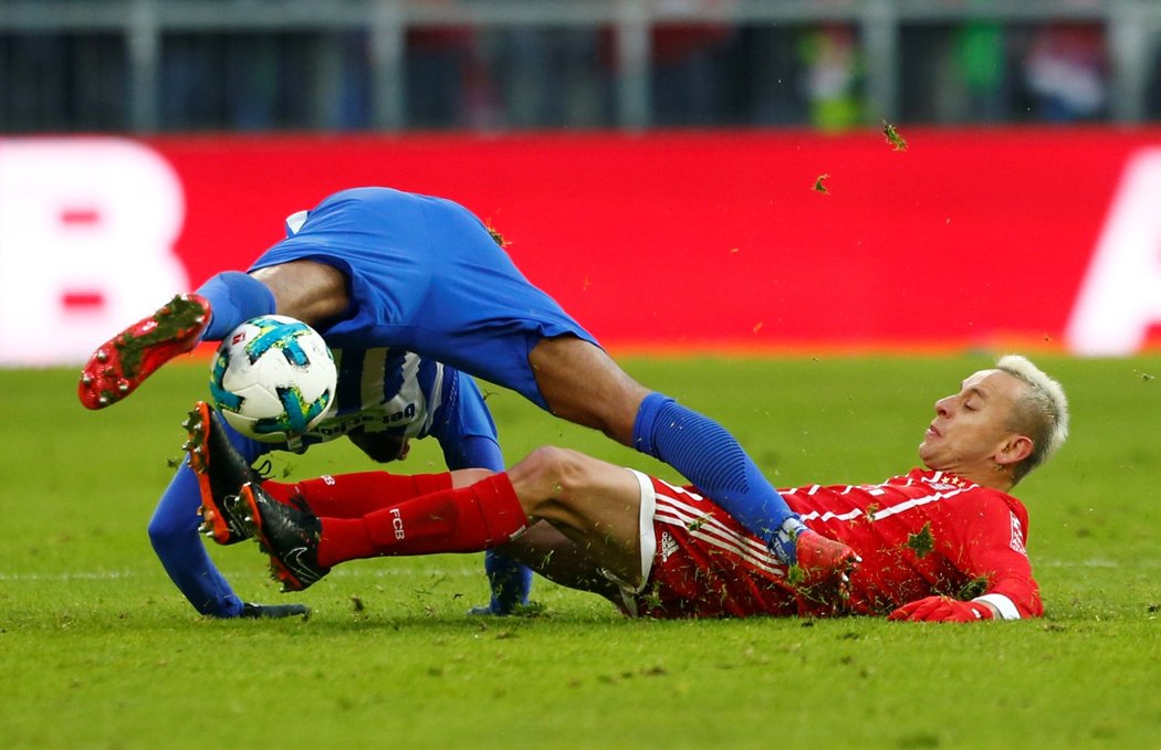 Bayern v lize ztratil poprvé od listopadu, kdy padl na půdě Gladbachu