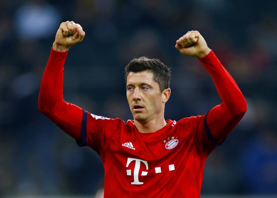 Útočník Bayernu Robert Lewandowski vstřelil Mönchengladbachu dva góly