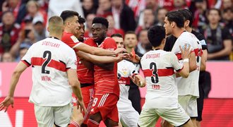 Stuttgart překvapivě remizoval s Bayernem, je blízko baráži