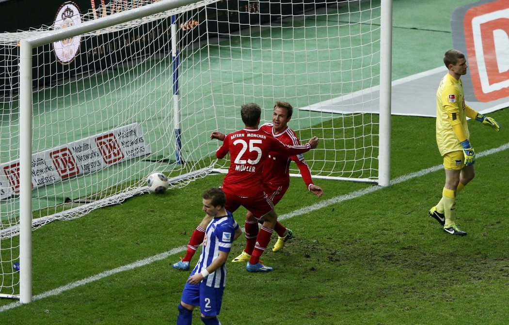 Mario Götze poslal Bayern po čtvrthodině zápasu s Herthou Berlín do vedení 2:0