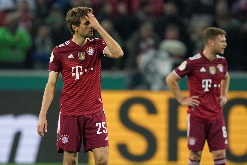 Bayern zažil historický debakl, ve druhém kole poháru dostal pět gólů