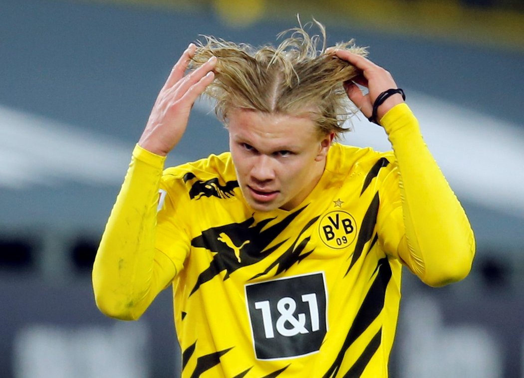 Norský útočník Dortmundu Erling Haaland v utkání proti Wolfsburgu