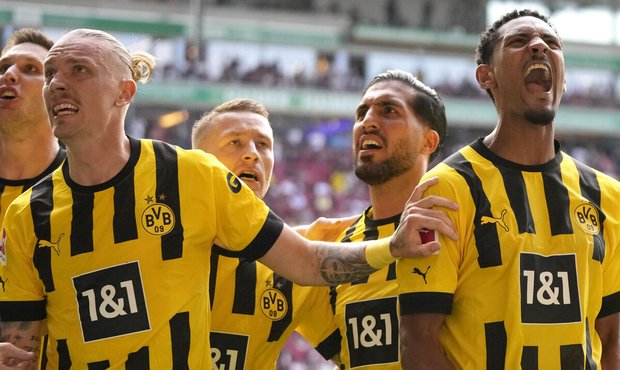 Dortmund útočí na titul! Koubkovi dal tři góly. Leverkusen neudržel vedení