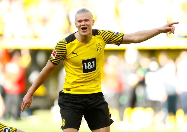 Erling Haaland vstřelil při debaklu Wolfsburgu dva góly Erling Haaland vstřelil při debaklu Wolfsburgu dva góly