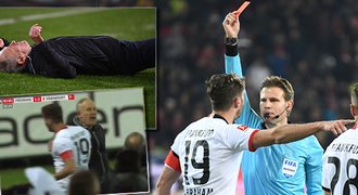 Divočina v bundeslize. „Mladý býk“ srazil kouče soupeře, pak se to mlelo