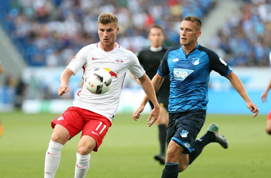 Pavel Kadeřábek v utkání proti RB Lipsko