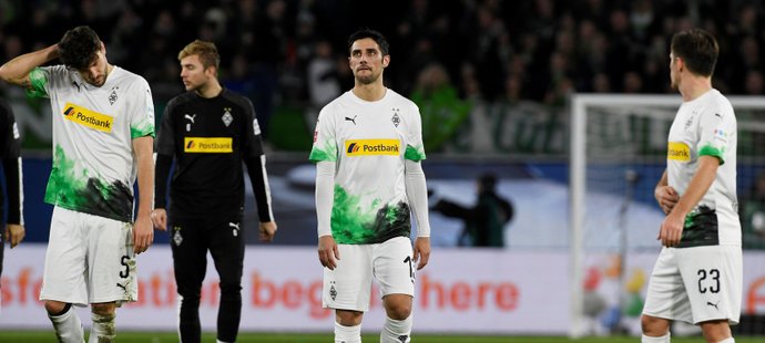 Lars Stindl a spoluhráči z Mönchengladbachu po prohře s Wolfsburgem