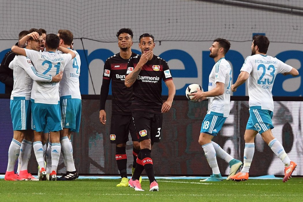 Schalke smetlo v předehrávce Leverkusen 4:1, rozhodlo v prvních 18 minutách