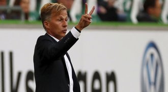 Prohra s nováčkem poslední kapkou. Wolfsburg po 4 kolech odvolal trenéra Jonkera