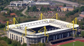 V Dortmundu hrozil útok bombou, hrát se bude