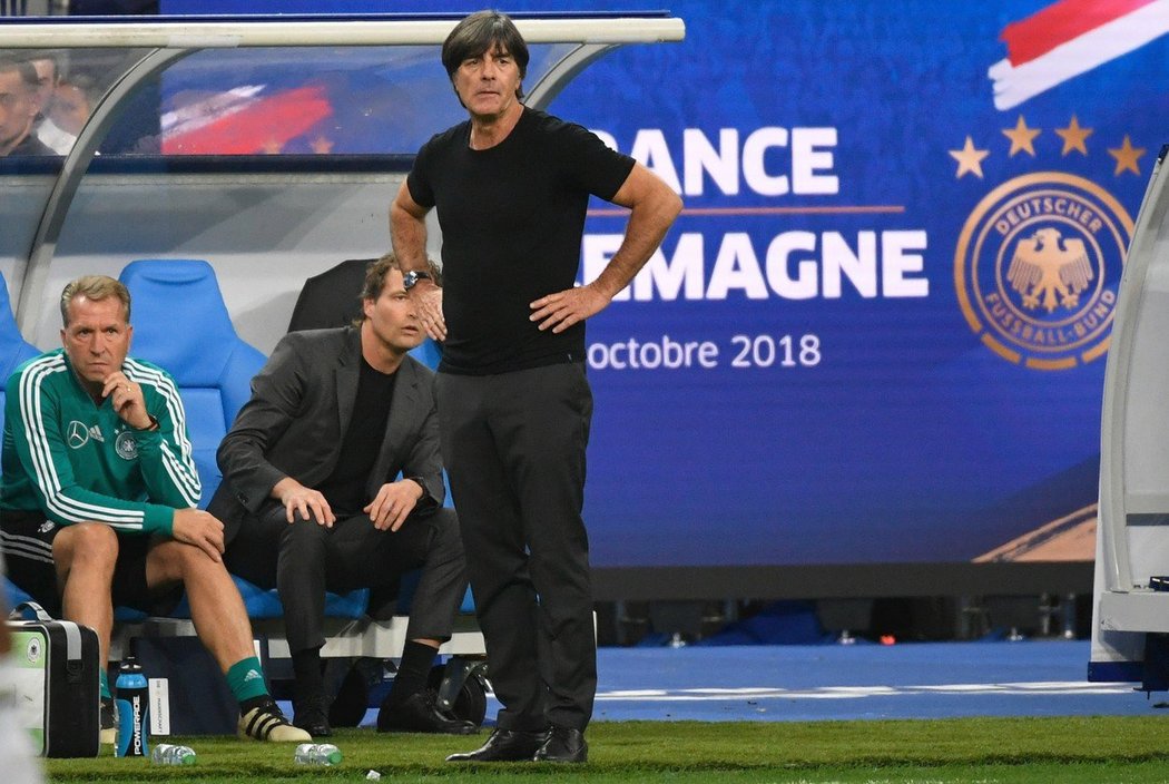 Trenér německé fotbalové reprezentace Joachim Löw během utkání s Francií