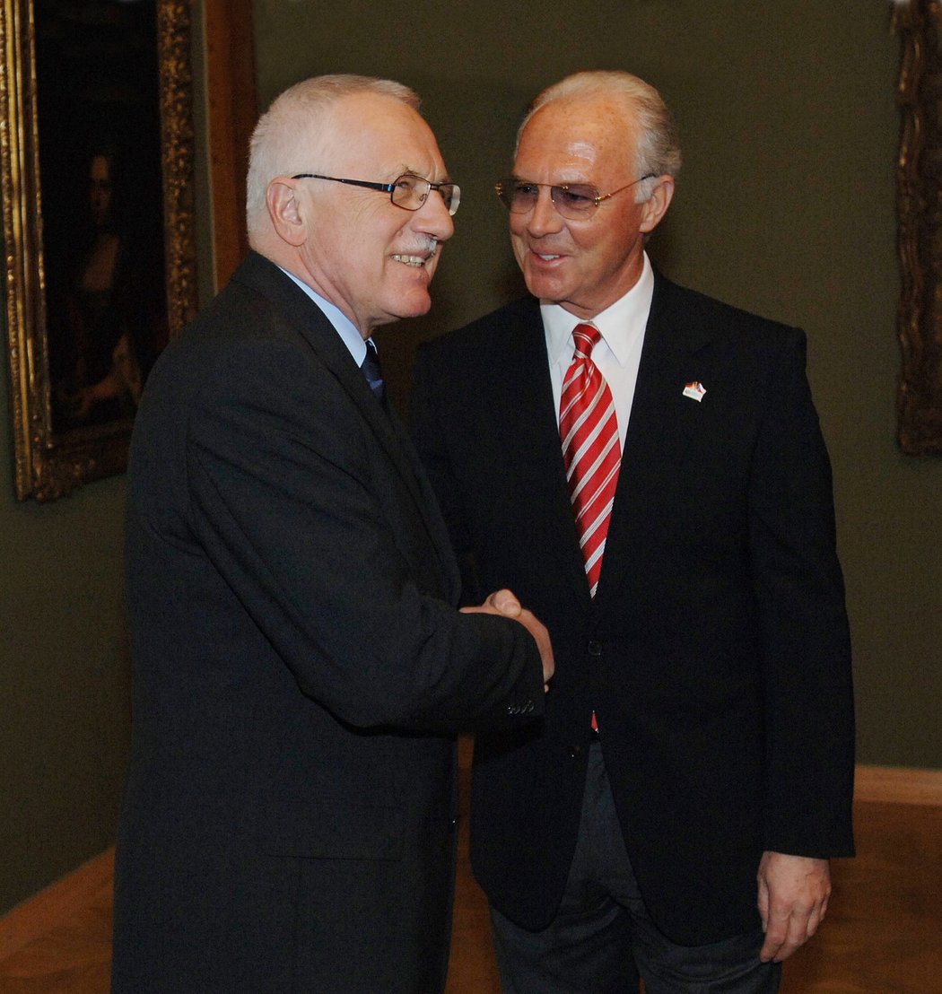 Franz Beckenbauer s českým prezidentem Václavem Klausem v roce 2006