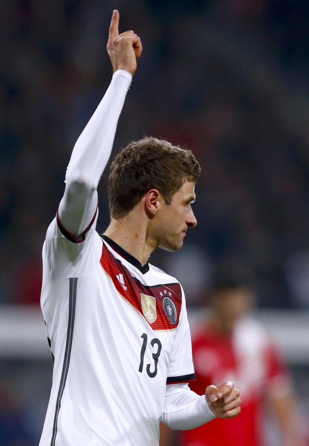Thomas Müller slaví úvodní branku zápasu