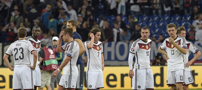 Němečtí fotbalisté, úřadující mistři světa, nezvládli domácí utkání s Irskem