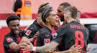 ONLINE: Frankfurt - Leverkusen 0:0. V základu za hosty Schick i Hložek