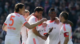 Bayern opět naděloval, Jiráček asistoval u výhry Hamburku