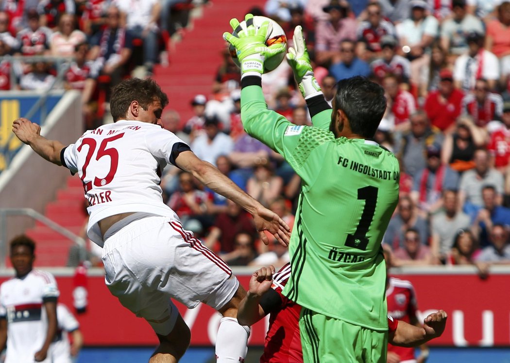 Fotbalisté Bayernu Mnichov chtěli v Ingolstadtu potvrdit svůj mistrovský titul. Po zápase mohli slavit.