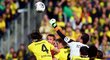 V bundesligovém duelu mezi Norimberkem a Dortmundem nebyla nouze o napínavé chvilky, vítěze ale neměla i díky zákrokům gólmanů
