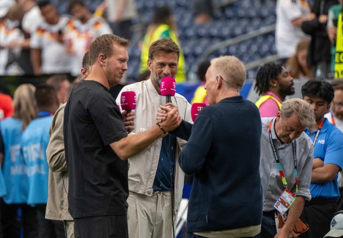 Klopp omylem vytvořil spekulaci. Nafackoval bych si. Je mi 59 let a pořád jsem idiot, říká Klopp omylem vytvořil spekulaci. Nafackoval bych si. Je mi 59 let a pořád jsem idiot, říká