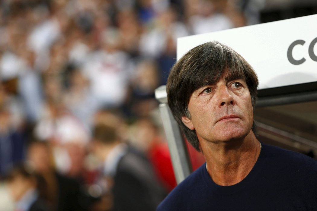 Německý trenér Joachim Löw v utkání proti Norsku