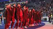 Fotbalisté Kaiserlauternu, mezi kterými nechybí Čech Filip Kaloč, oslavují postup do semifinále německého poháru DFB Pokal