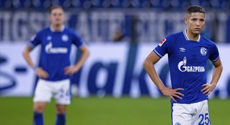 Schalke od ledna nevyhrálo: klub vyřadil tři hráče a vyhodil ředitele