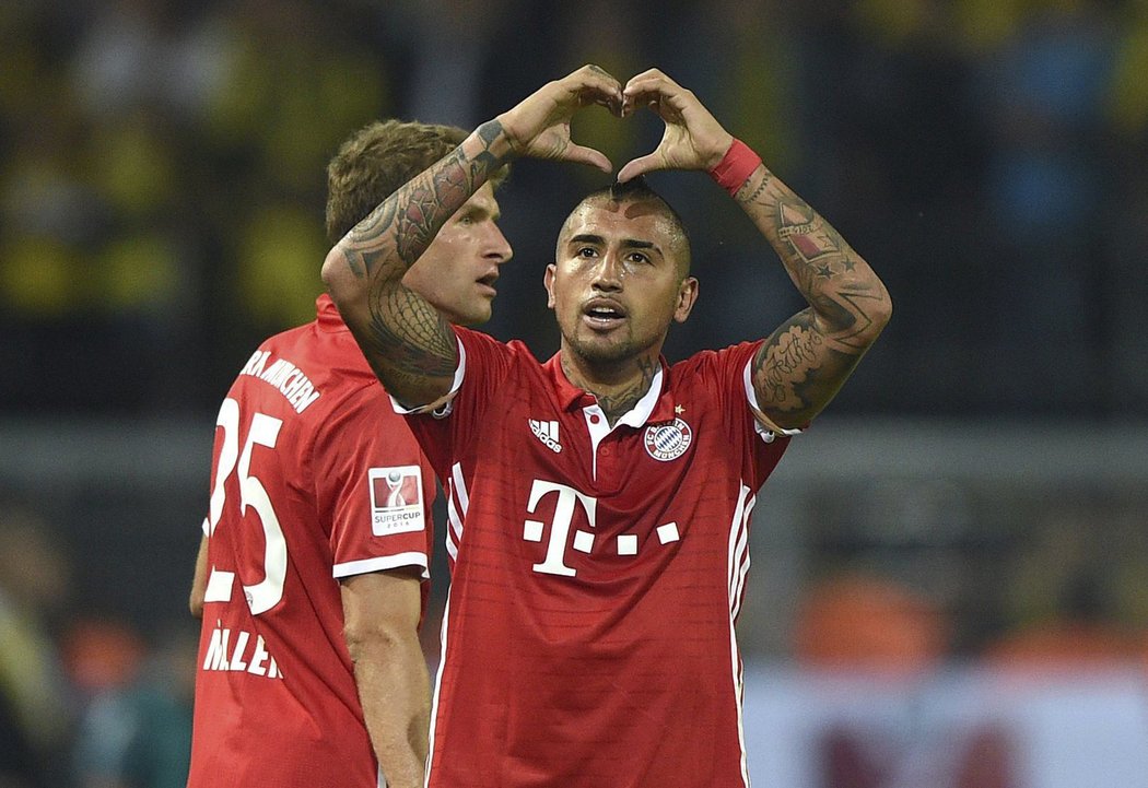 Arturo Vidal vstřelil druhý gól Bayernu