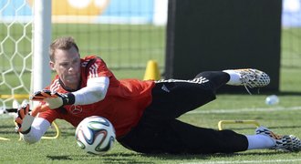 Brankář Neuer vyléčil rameno a měl by chytat proti Portugalsku