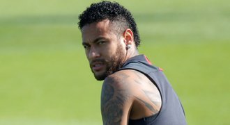 Uzdravený Neymar nikomu na hřišti nechybí? Barcelona změnila nabídku