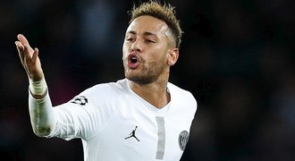 Neymar dál v PSG. Musí si udobřit fanoušky, Barcelona umí vyčkat